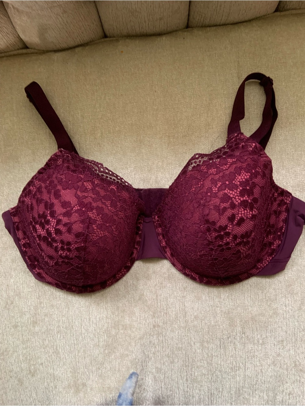 Warner's Lace Underwire Bra in Wine